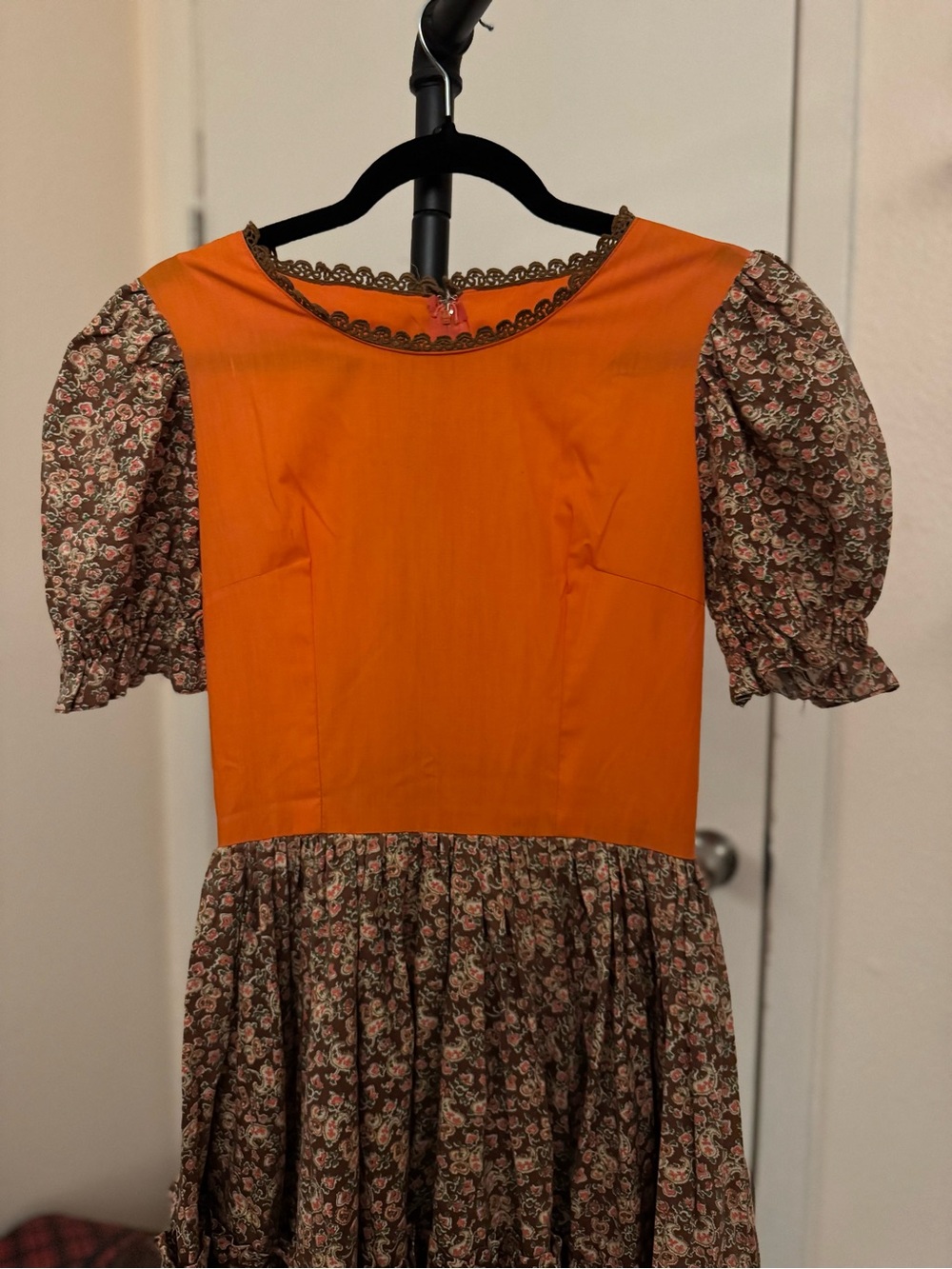 VTG 1970s prairie midi dress
